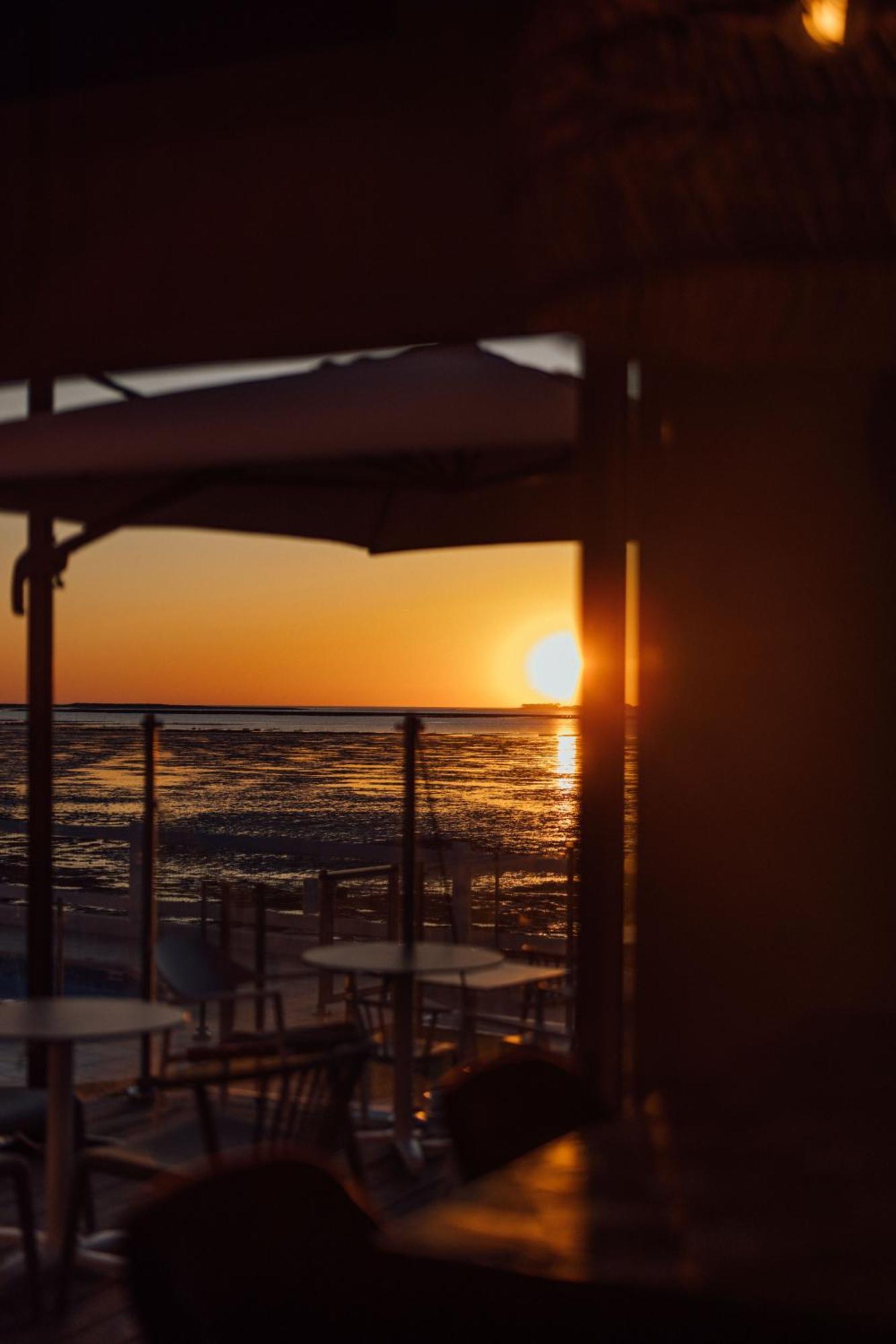 Beach Hotel - Le Grand Chalet ロンス・レ・バン エクステリア 写真